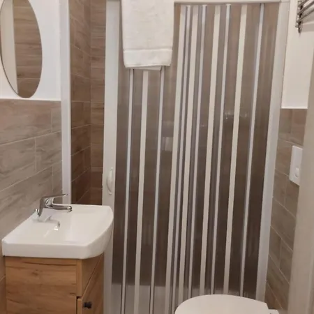 Hotel apartamentowy E Bausan Neapol